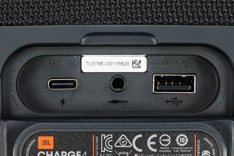 JBL CHARGE 4 BLACK Image 6