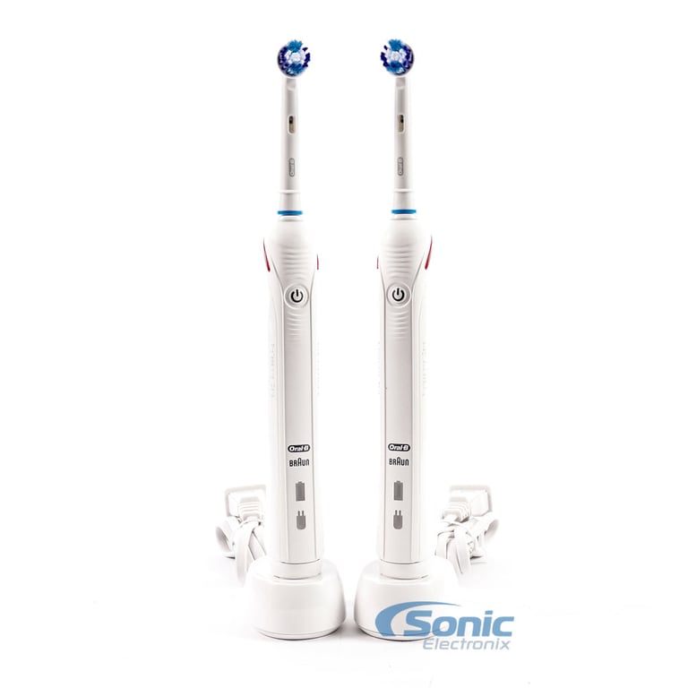 Oral-B Pro 2000 Image 1