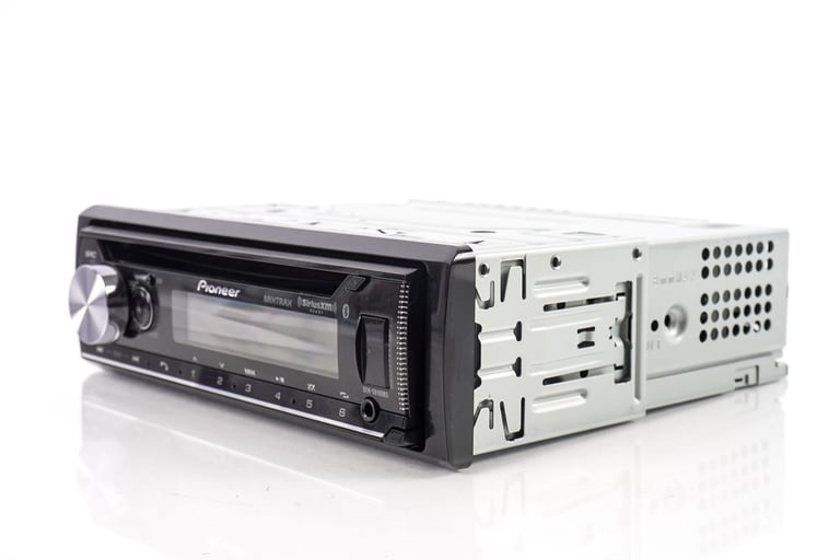 Pioneer DEH-S6100BS Image 4