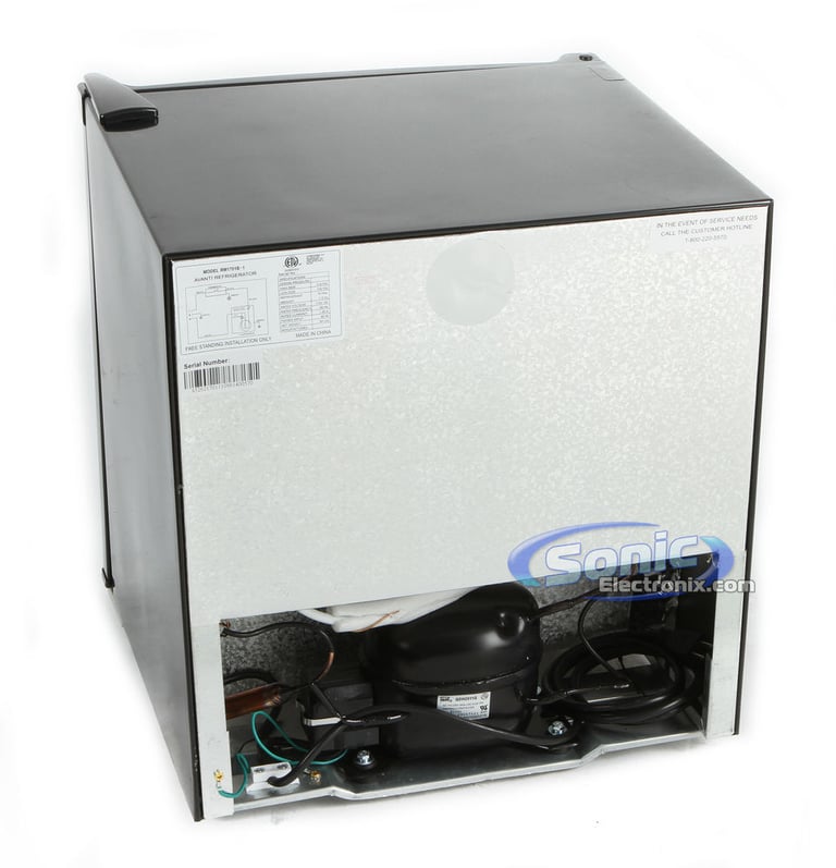Avanti RM1701B1 (Black) Image 3