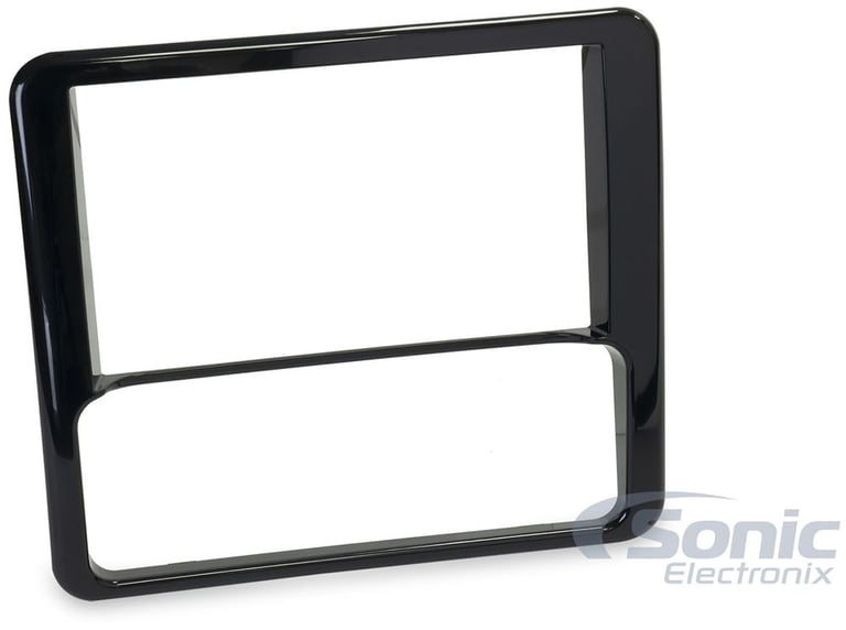 Metra 95-3027 Dash Kit Image 3