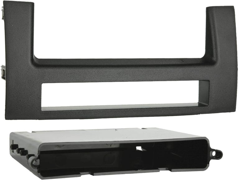 Metra 99-8213 Dash Kit Image 1