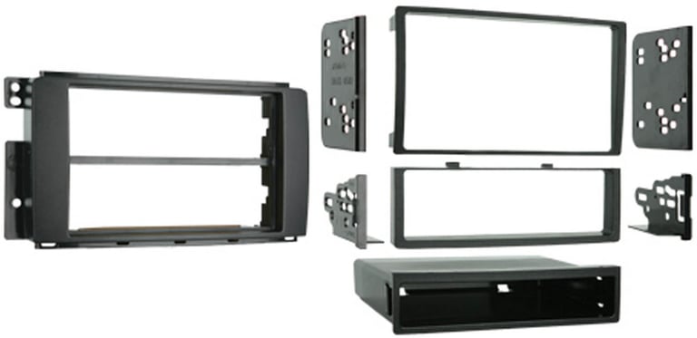 Metra 99-8715 Dash Kit Image 1