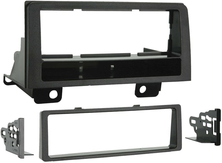 Metra 99-8210 Dash Kit Image 1