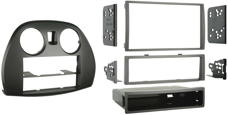 Metra 99-7010 Dash Kit (Like New (Open Box)) Image 1