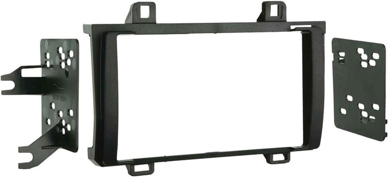 Metra 95-8224 Dash Kit Image 1