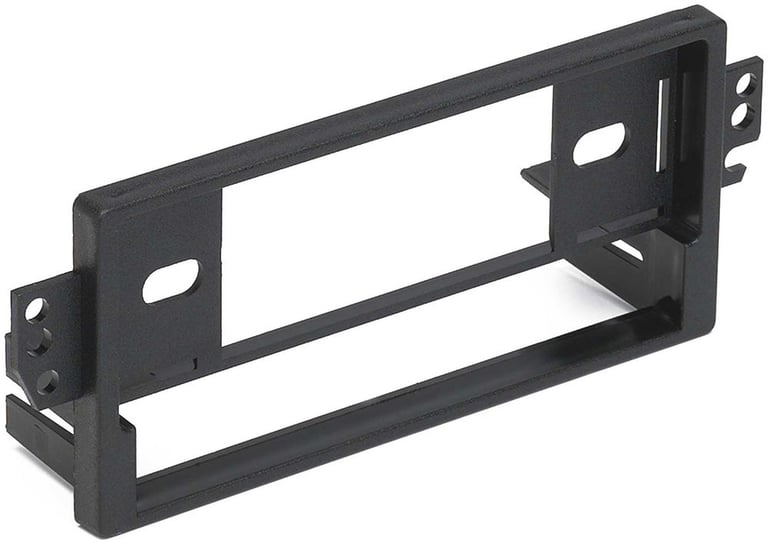 Metra 99-3900 Dash Kit Image 1