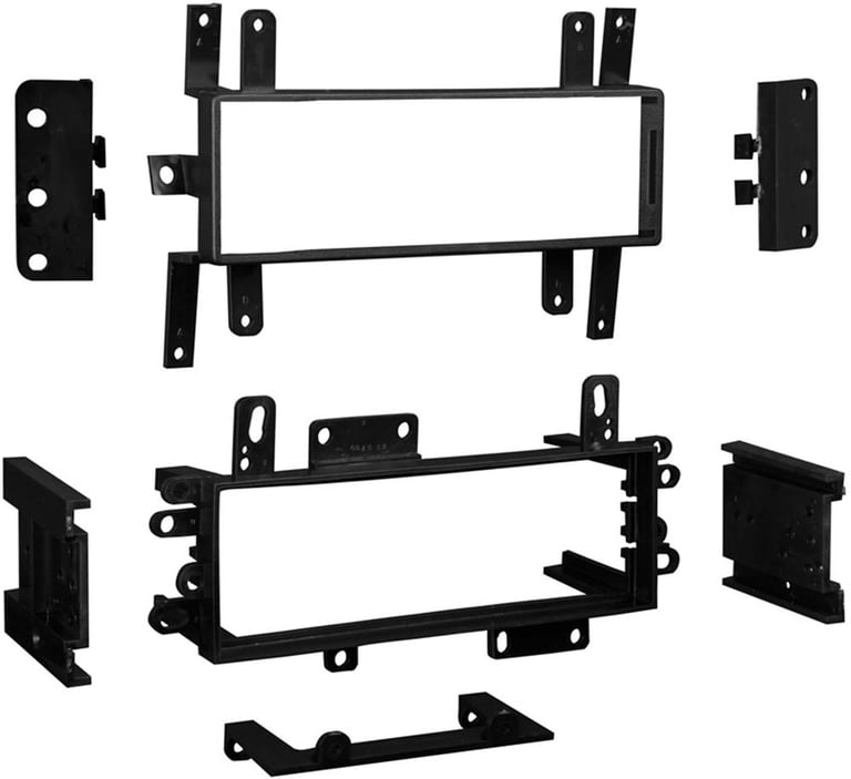 Metra 99-5700 Dash Kit Image 1