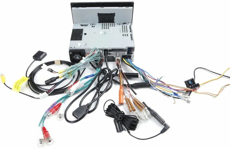 Alpine iLX-207 Bundle #25 for select Toyota Camry vehicles Image 5