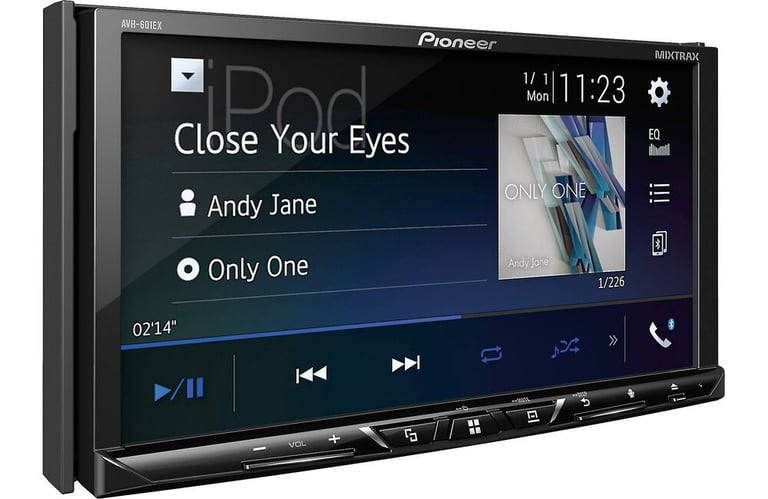 Pioneer AVH-601EX Limitedw with NVX Backup Camera Image 3