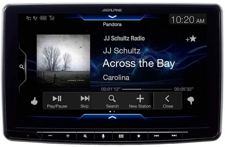 Alpine Halo9 iLX-F309 + Belva Barcam Backup Camera + SiriusXM Tuner Image 3