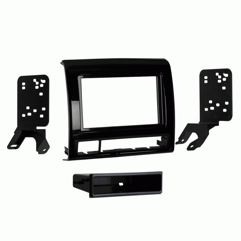 Metra 99-8235CHG Dash Kit Image 1