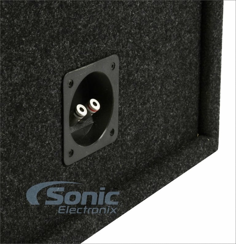 Kicker 50GOLD154 with Sealed Enclosure Image 5