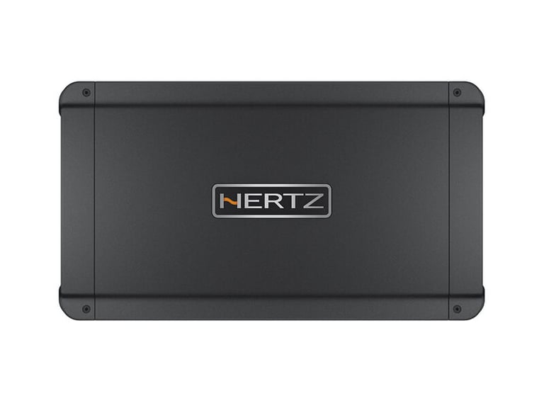 Hertz HCP5D with NVX 8 Gauge Amp Kit Image 3