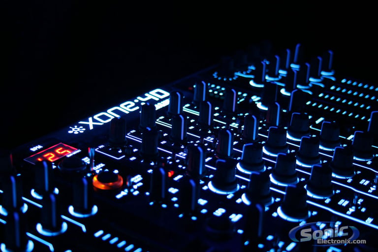 Allen & Heath XONE 4D Image 5