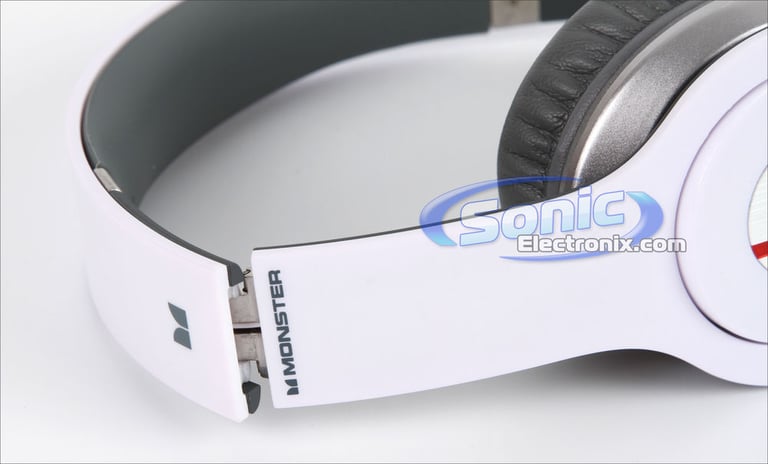 Monster Cable Beats by Dr. Dre SOLO HD White Edition Image 10