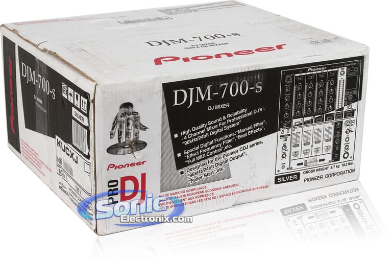 Pioneer DJM-700 (Silver) Image 5