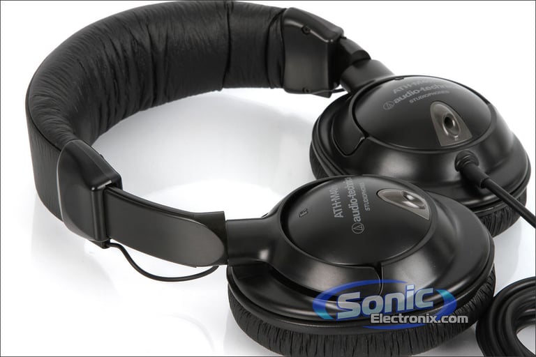 Numark DJ Controller & Studio Headphone Combo Image 4