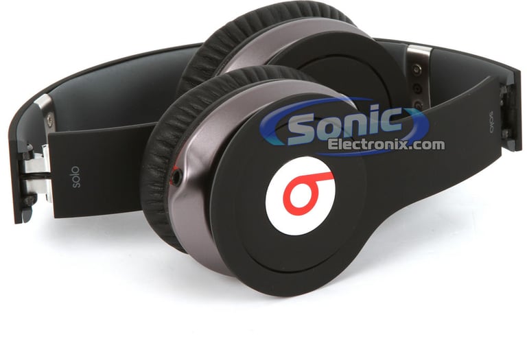 Numark DJ Controller & Dre Beats Headphone Combo Image 10