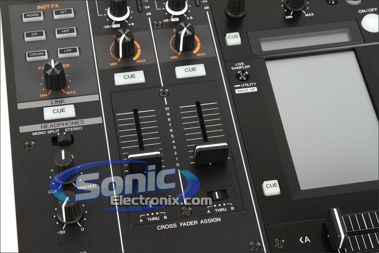 Pioneer DJM-2000 Image 3