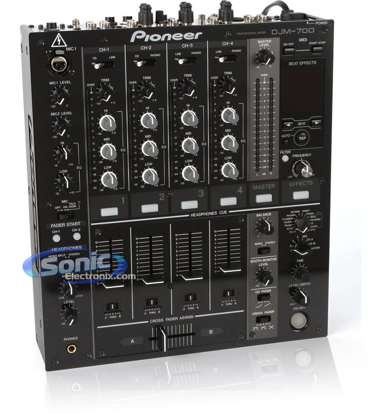 Pioneer DJM-700 (Black) Image 1