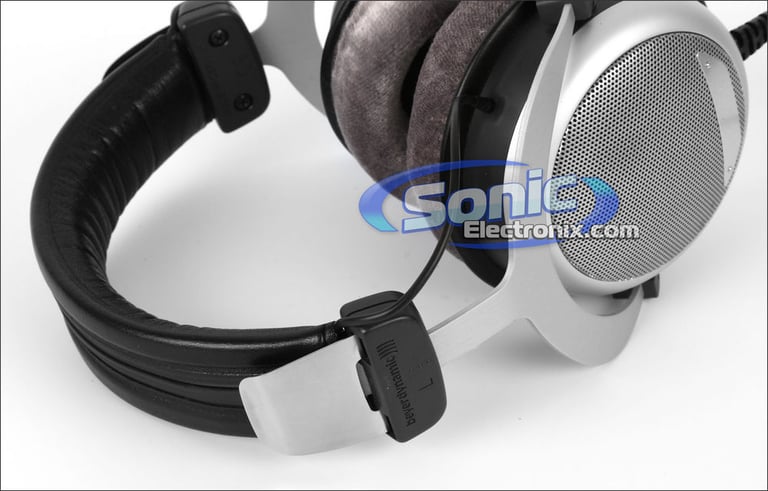 Beyerdynamic Headzone Home 5.1 Surround Sound Amplifier & DT 880 Headphones Image 11