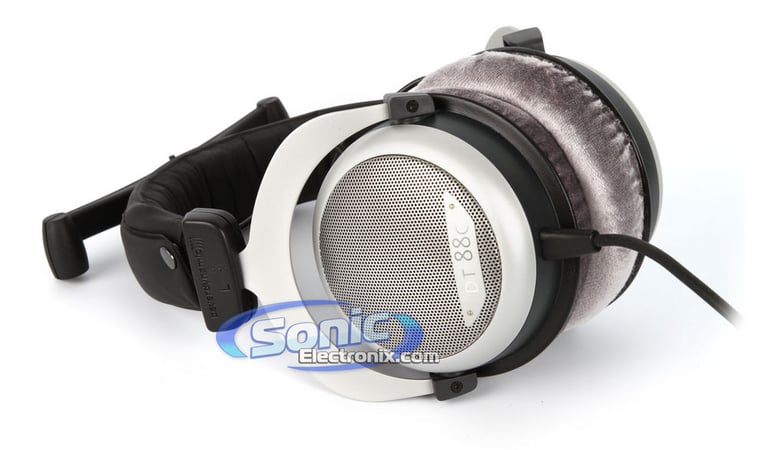 Beyerdynamic Headzone Home HT 5.1 Surround Sound Amplifier & DT 880 Headphones Combo Image 11