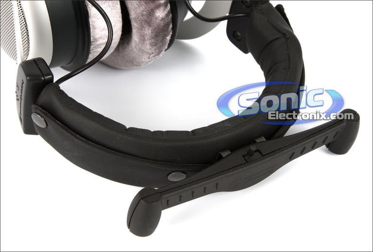 Beyerdynamic Headzone Home HT 5.1 Surround Sound Amplifier & DT 880 Headphones Combo Image 13