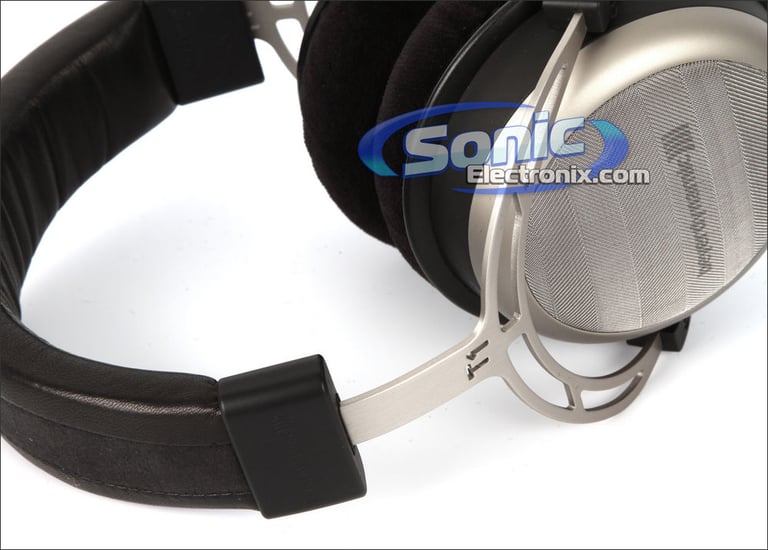 Beyerdynamic T1 Open Box Complete Image 5