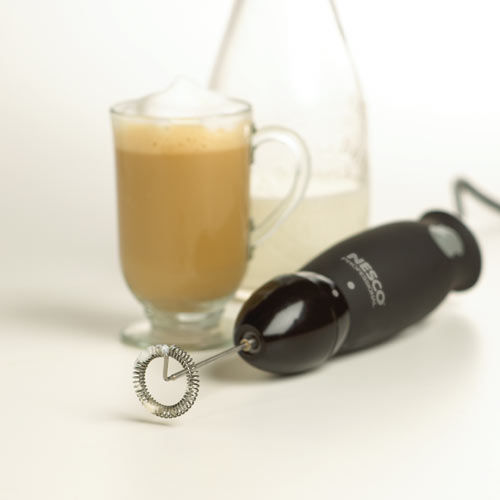 Nesco APNC17PR 5 Speed Handheld Blender Image 1